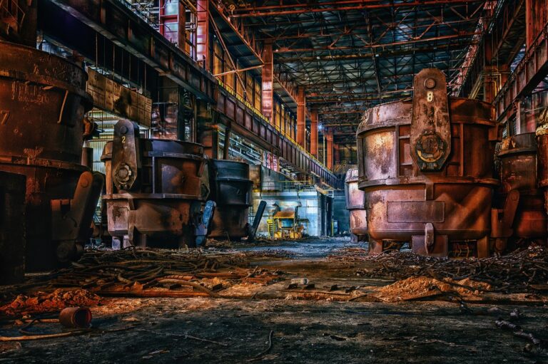 steel mill, factory, hall-4646843.jpg